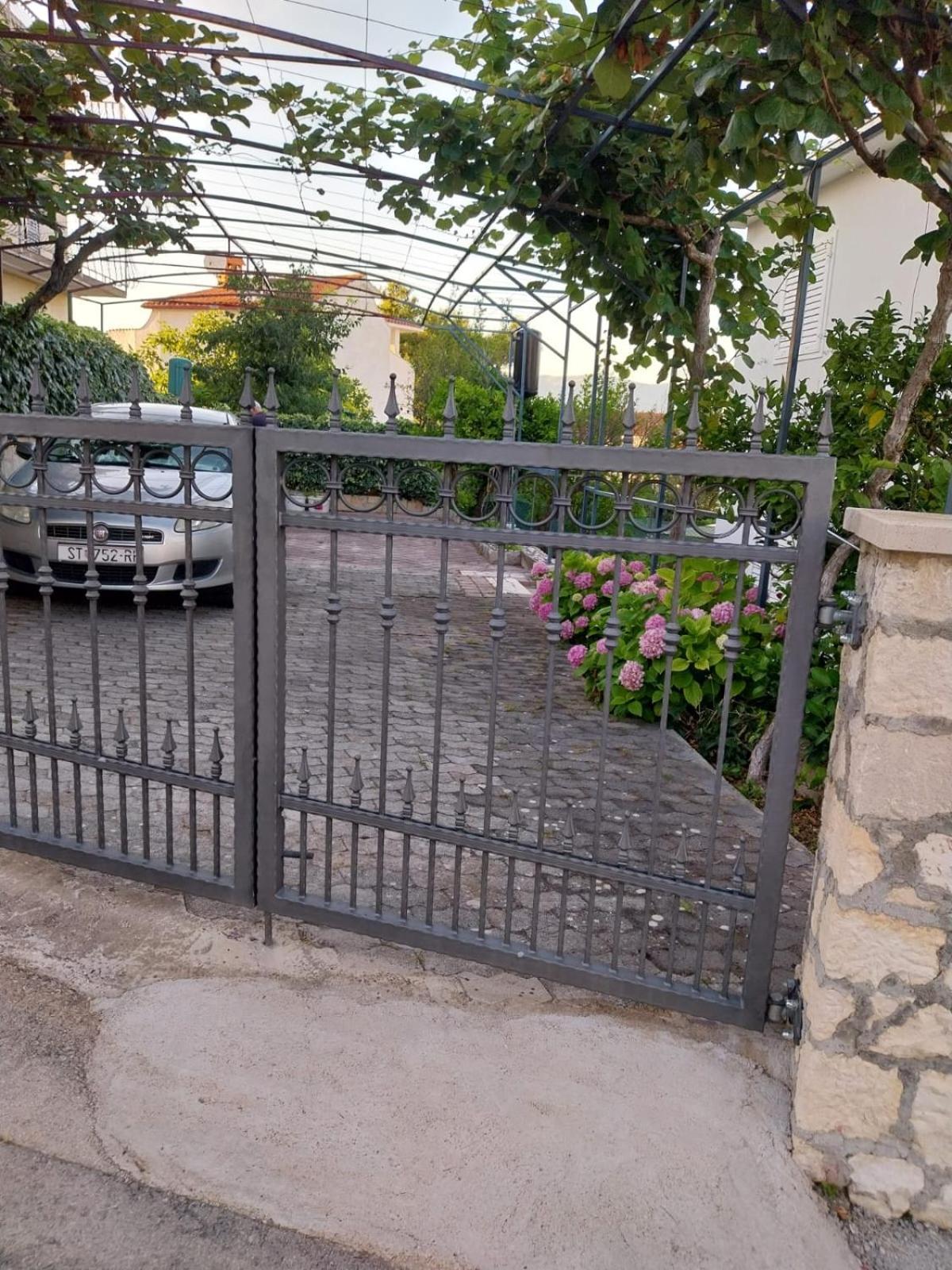 Apartment Miletic Trogir Buitenkant foto