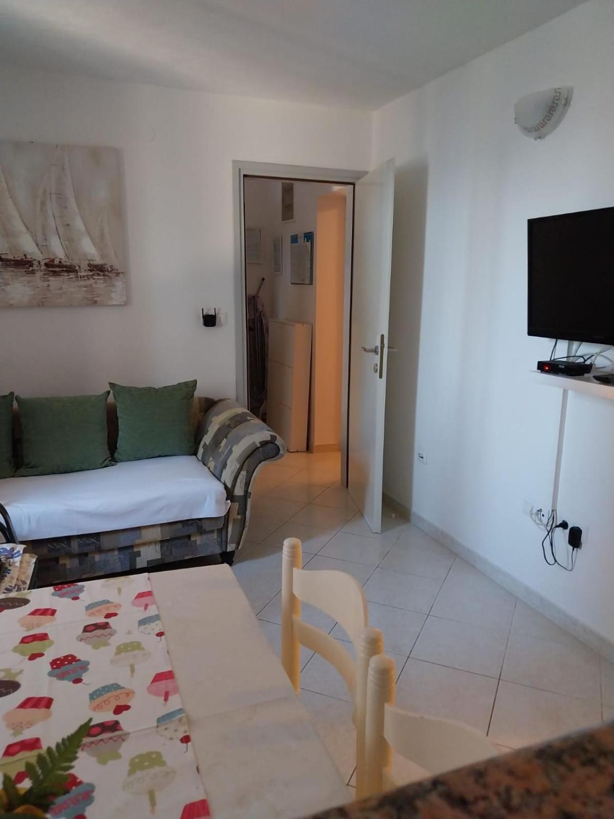 Apartment Miletic Trogir Buitenkant foto