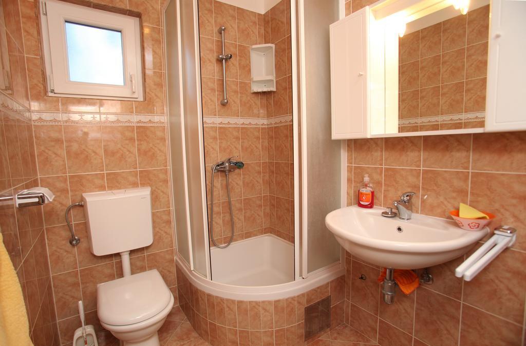 Apartment Miletic Trogir Buitenkant foto