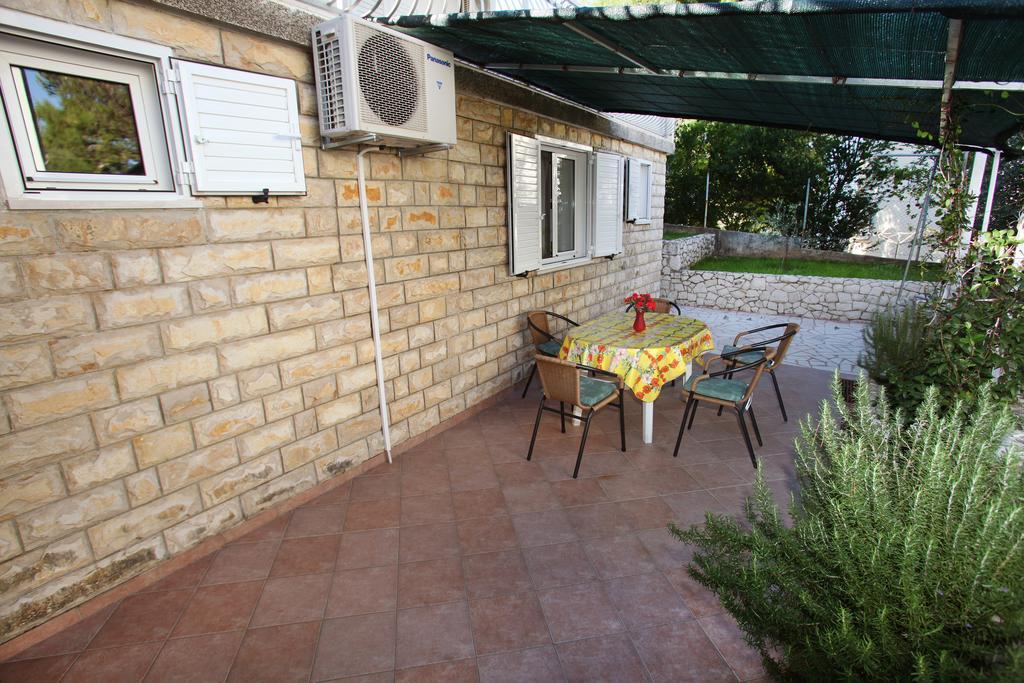 Apartment Miletic Trogir Buitenkant foto